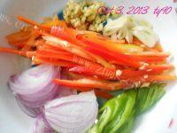 「DIY美食」蒜苔炒肉做法图解1)