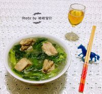 家常小白菜粉条排骨汤做法图解12)