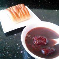 美味早餐黑米红枣粥