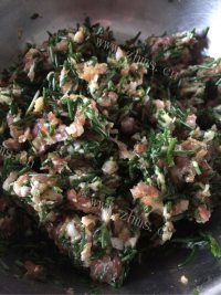 自己做的沙葱猪肉饺子做法图解3)