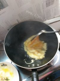 香飘十里的番茄鸡蛋汤做法图解3)
