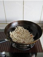 口感很好的炒疙瘩做法图解3)