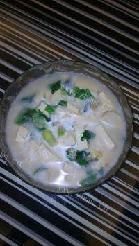 美味的蛤蜊炖豆腐