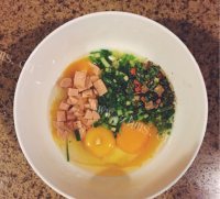 美味方便面蛋饼做法图解2)