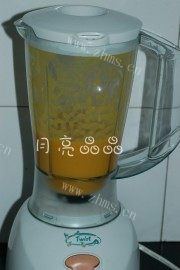 鲜美的南瓜豆腐海鲜羹做法图解6)