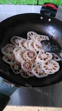 家常糖醋藕片做法图解3)