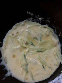 美味的鸡蛋煎饼做法图解3)