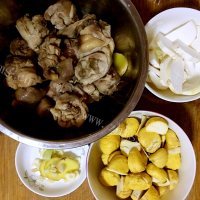 特别的红酒栗子鸡做法图解1)