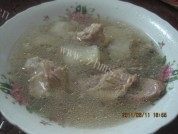 美味的淮山排骨汤做法图解5)