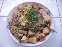 简单版鱼头炖豆腐