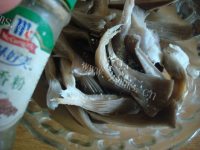 好吃的酥炸平菇做法图解5)