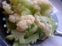 味道香醇的西红柿炒菜花做法图解3)