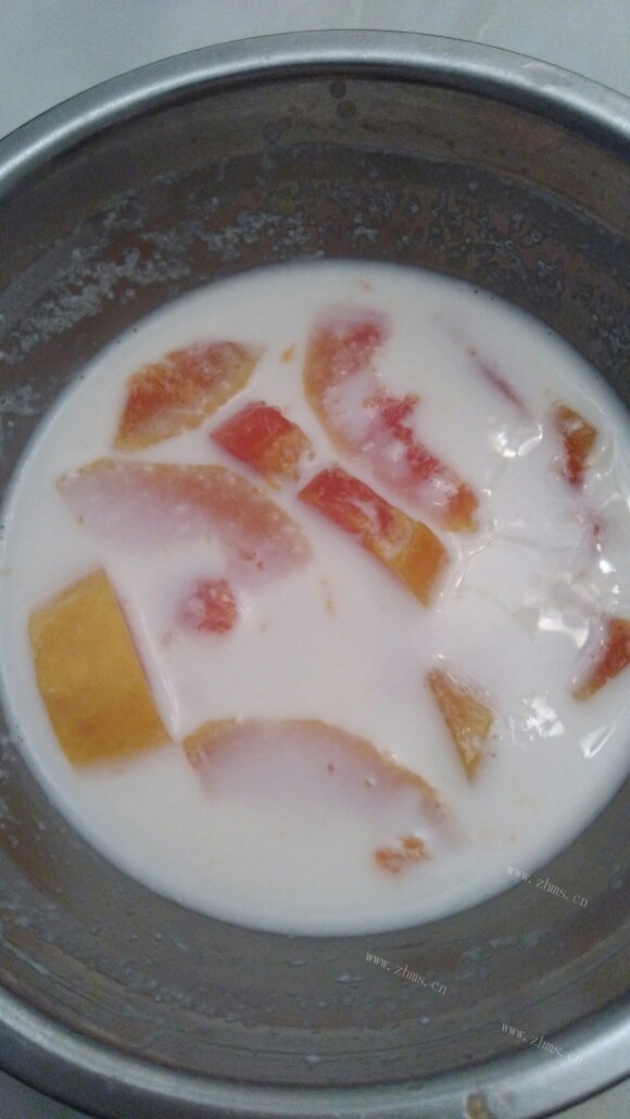 色香味浓的木瓜牛奶