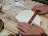 葱香肉饼做法图解2)