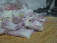 美味洋葱火腿咸马芬做法图解4)