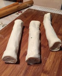 芳香四溢的葱油饼做法图解3)