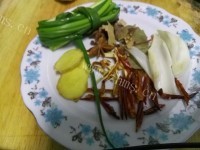 美味的酱鸭腿做法图解6)