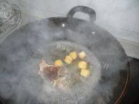 家常油豆腐粉丝汤做法图解2)
