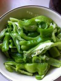美味的腌黄瓜做法图解13)