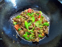 家常菜青椒肥肠