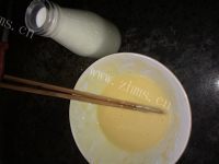 自己做的鸡蛋卷饼做法图解3)