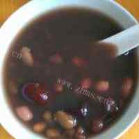 养生的黑豆红豆薏仁花生红枣的做法图解五