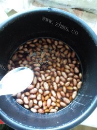下酒菜芹菜拌花生米做法图解5)