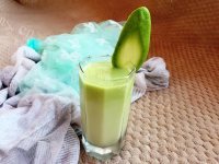 鲜美可口的牛油果奶昔做法图解7)