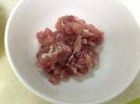 自制皮蛋瘦肉粥做法图解1)