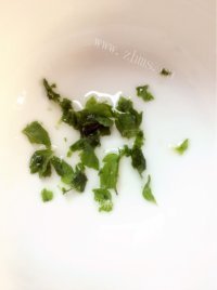 美味的青桔薄荷饮做法图解2)