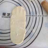 自制枣泥菊花酥做法图解14)
