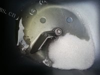 自制牛奶面包做法图解1)