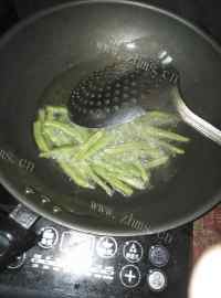 好吃的豆角烧茄子做法图解2)