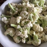 美味的火腿肠煸花椰菜做法图解1)