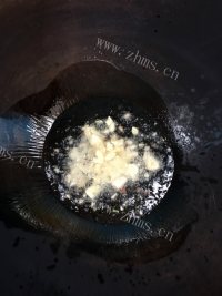 好吃的剁椒炒魔芋做法图解4)