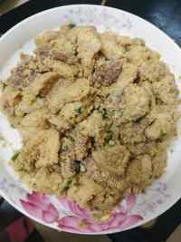 下饭的粉蒸肉做法图解8)