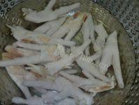 美味酱料鸡爪做法图解1)