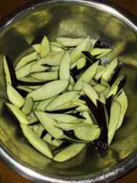 色香味浓的风味茄子做法图解2)