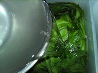 自制酸菜做法图解6)