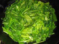 简单的菠菜粉丝做法图解5)