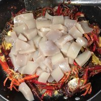 美味营养的麻辣小龙虾做法图解10)