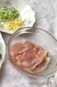 美味的油焖豆角做法图解2)