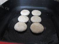 美味的土豆糯米饼做法图解10)