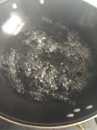 诱人的白灼秋葵做法图解1)