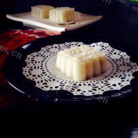 可口的桃子冰皮月饼做法图解25)