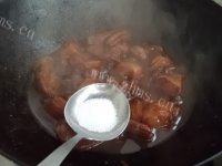 家常菜蜜汁红烧肉做法图解11)