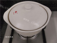美味的腊味煲仔饭做法图解17)