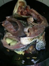 豆腐炖鱼做法图解9)