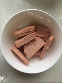 家常菜黄瓜炒火腿做法图解2)