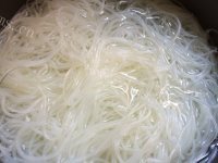 自制麻辣烫粉丝做法图解4)